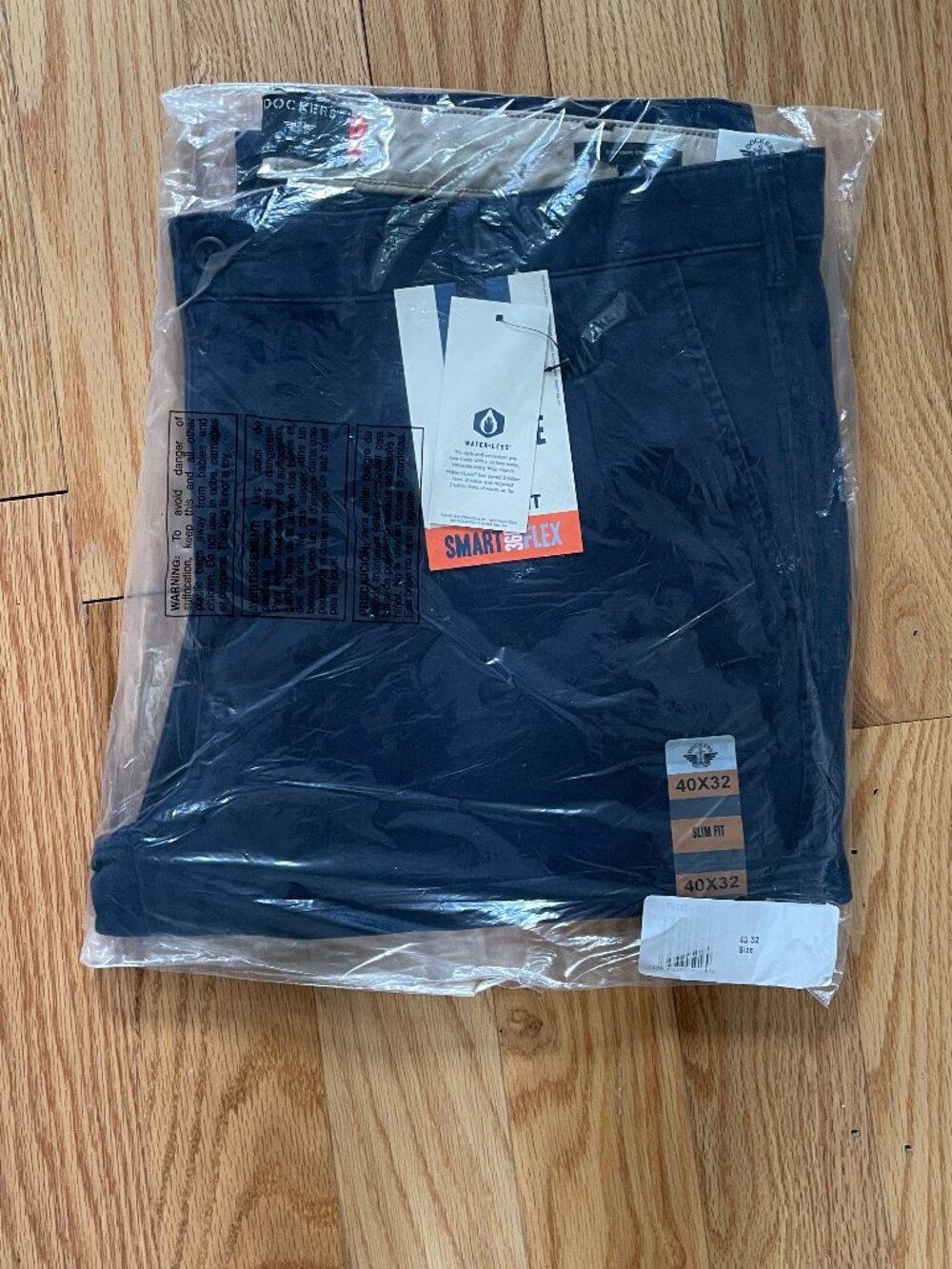 NWT Dockers Ultimate Chino Slim Fit Navy 40x32